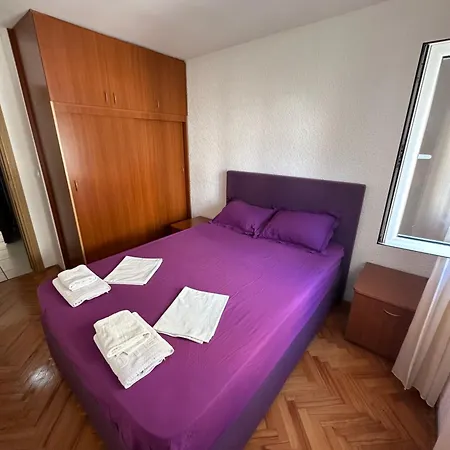 Spacious One Bedroom Dia Budva