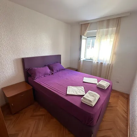 Spacious One Bedroom Dia